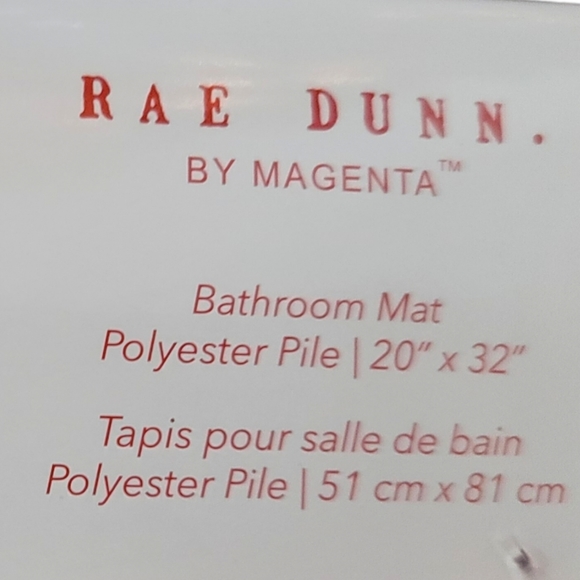 NWT RAE by Magenta DUNN HAPPY HOLIDAYS BATHROOM MAT RUG 20X32IN RED - Picture 3 of 4